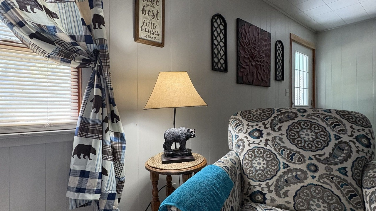 Photo of Livingroom in Bedford
