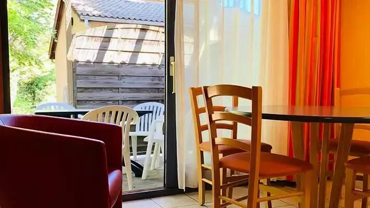 Photo of Others in Die