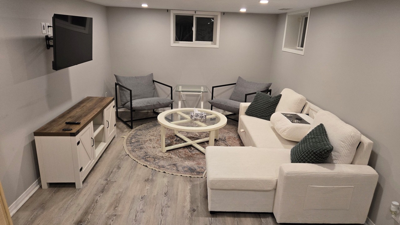 Photo of Livingroom in Belleville