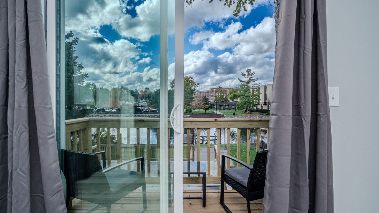 Photo of Patio Balcony in McHenry