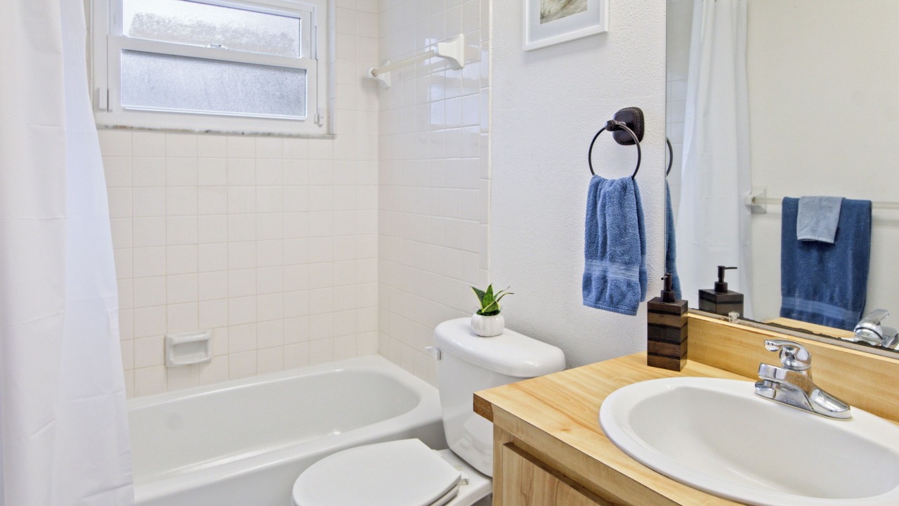 Photo of Bathroom in Lutz