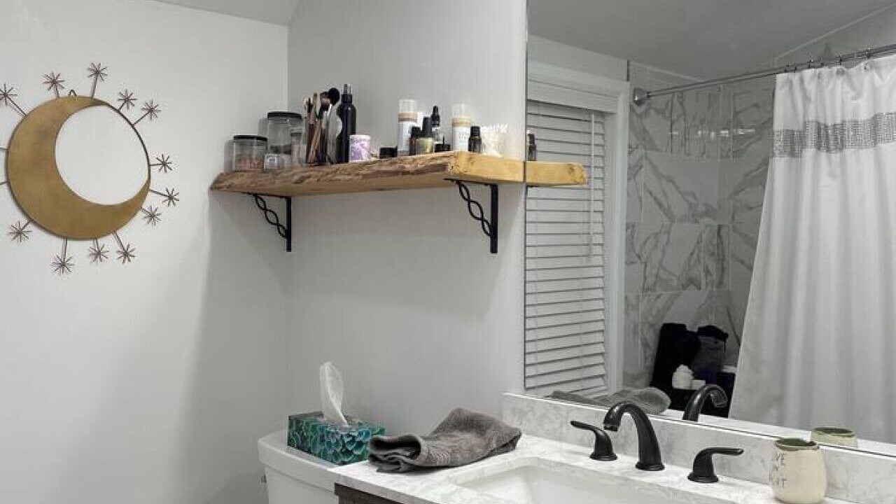 Photo of Bathroom in Port Stanley