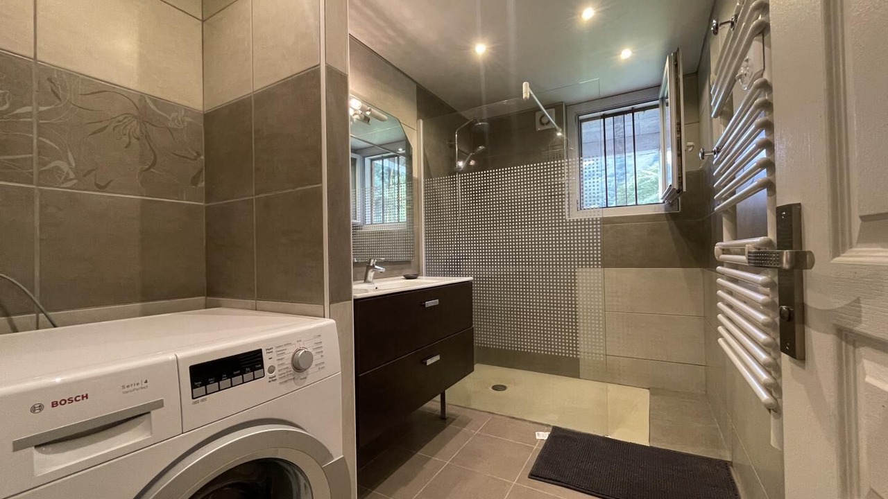 Photo of Bathroom in Bidarray