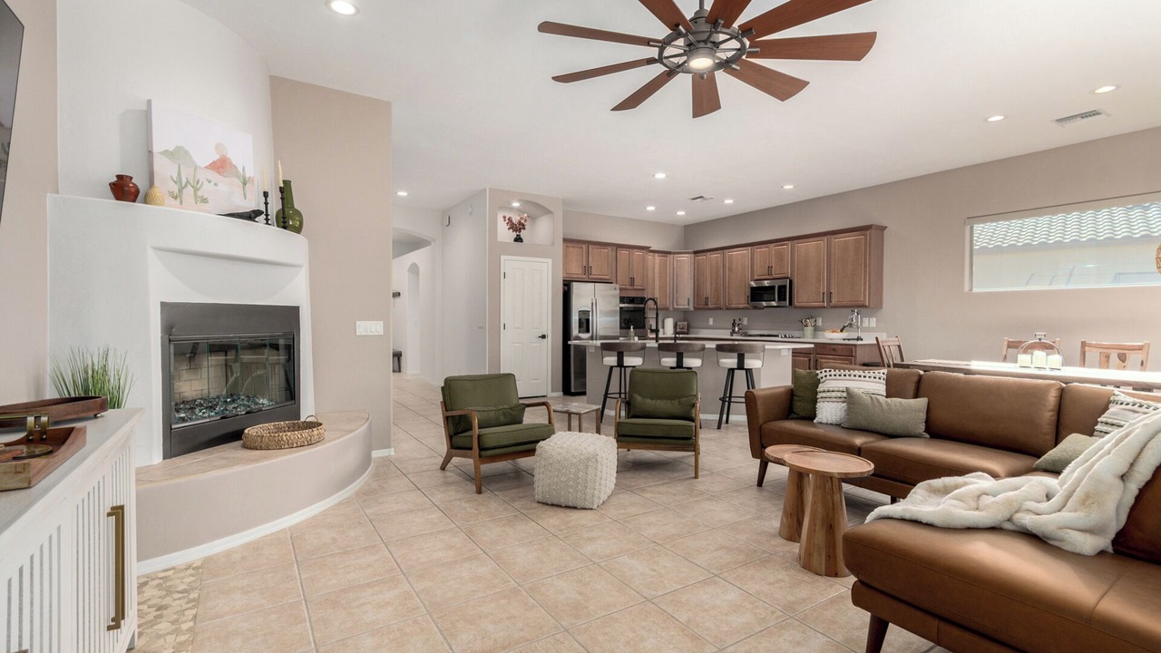 Photo of Livingroom in Stoneridge