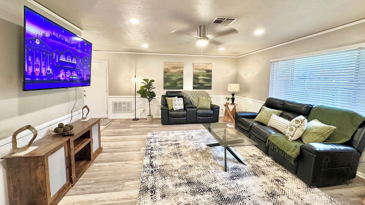 Photo of Livingroom in Tulsa