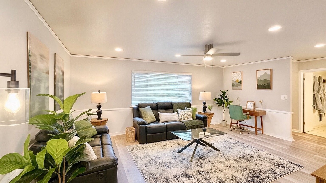 Photo of Livingroom in Tulsa