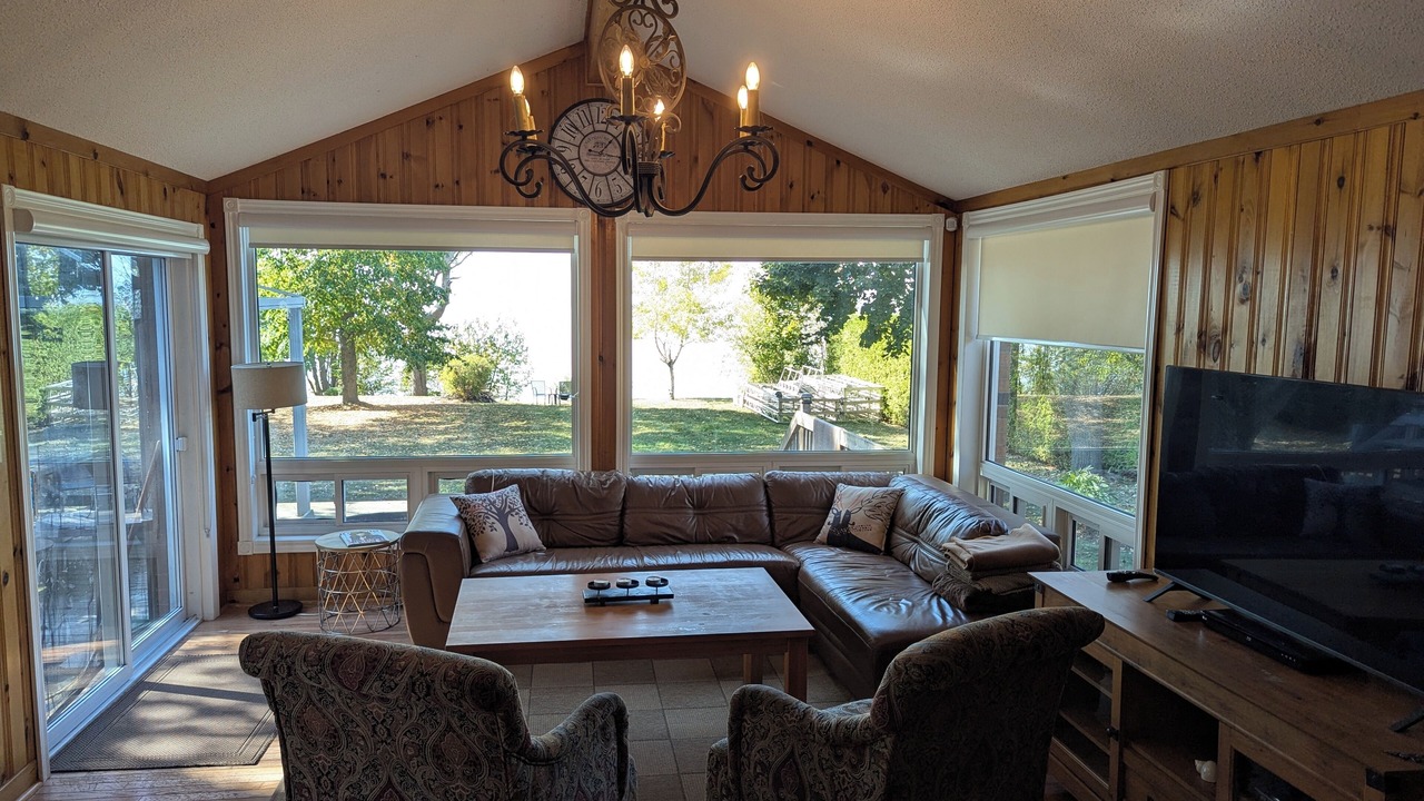 Photo of Livingroom in Ramara