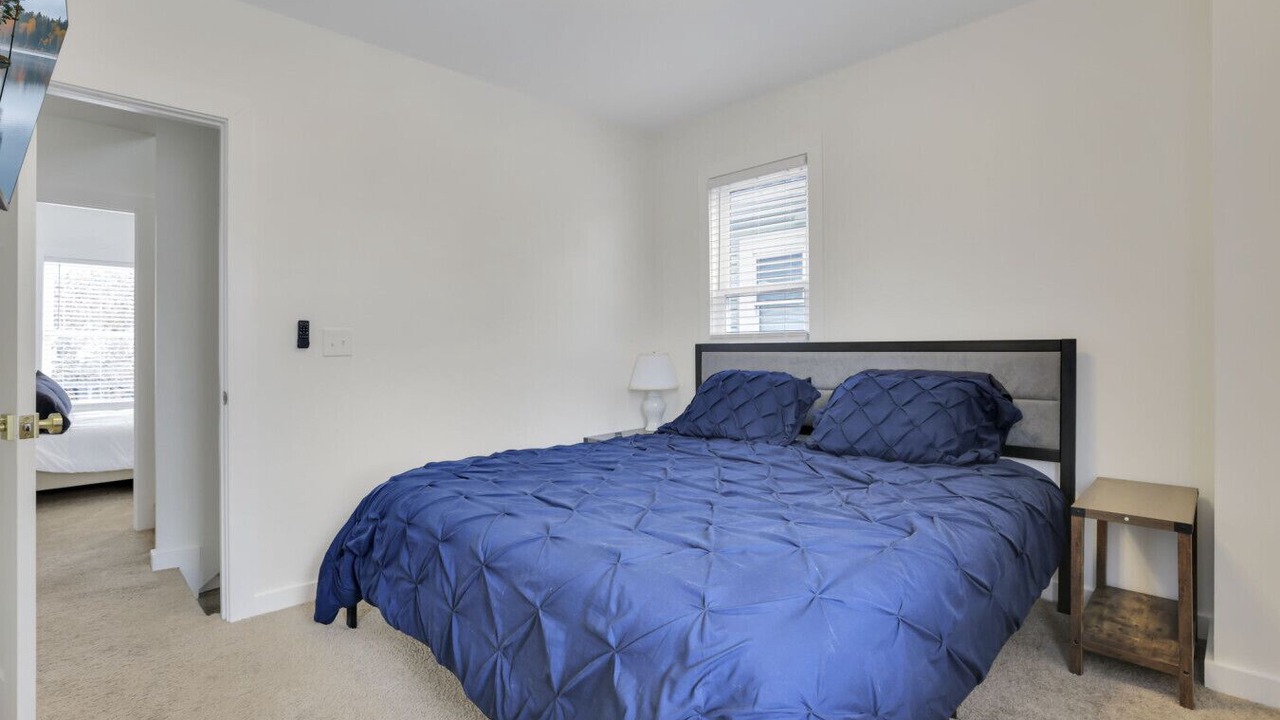 Photo of Bedroom in Franklin Park