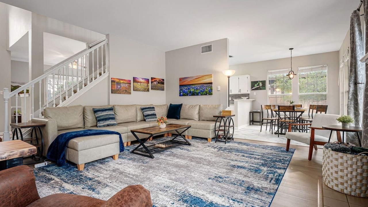 Photo of Livingroom in Keller