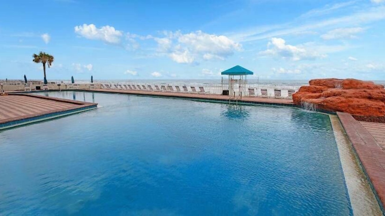 Photo of Outdoor in Lenox Park