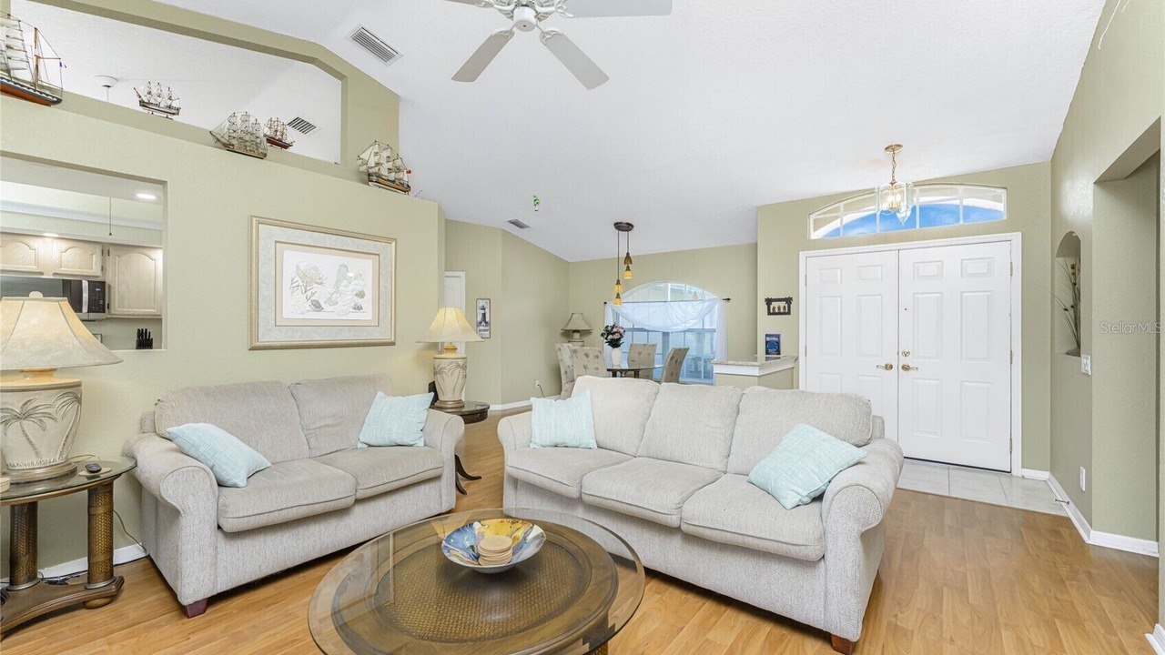 Photo of Livingroom in Broadmoor