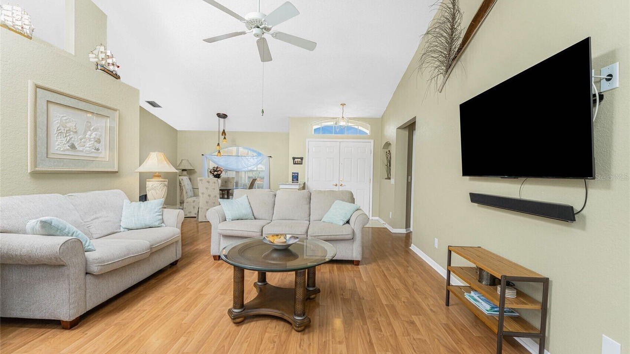 Photo of Livingroom in Broadmoor