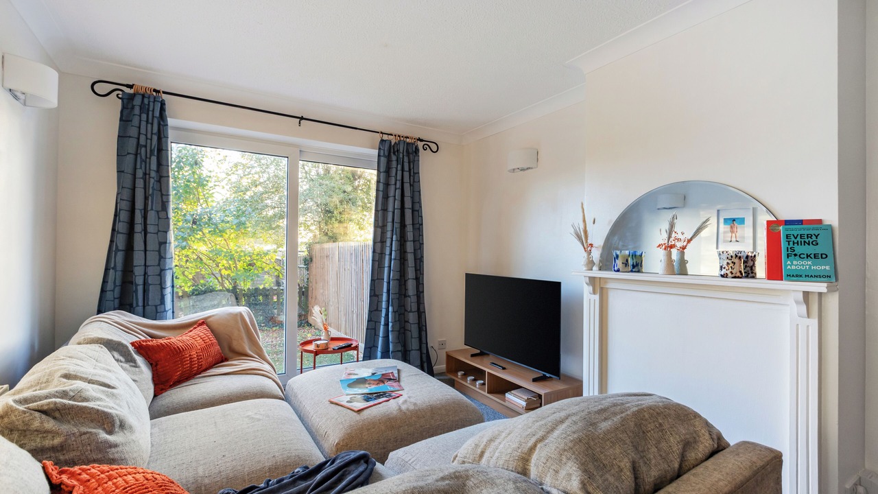 Photo of Livingroom in Ashford