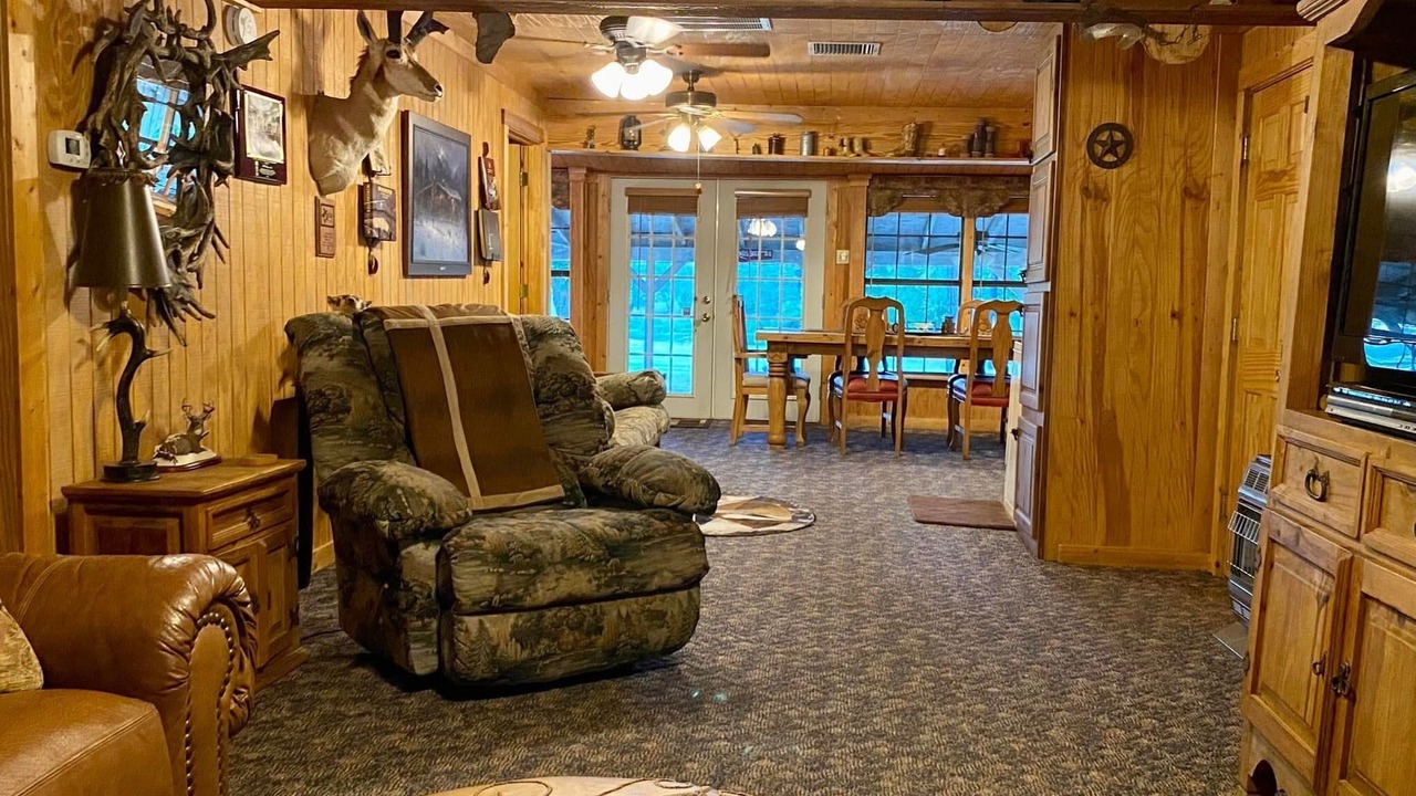 Photo of Livingroom in Yantis