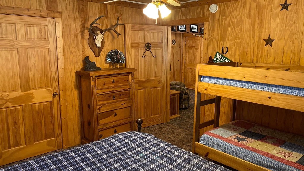Photo of Bedroom in Yantis