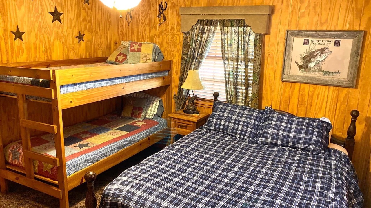 Photo of Bedroom in Yantis