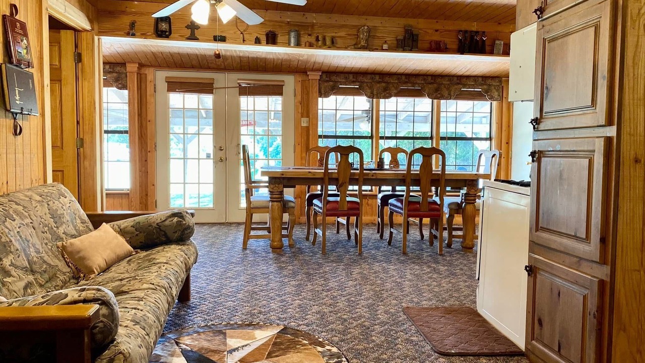 Photo of Livingroom in Yantis