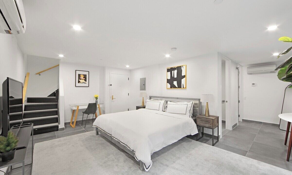 Photo of Bedroom in Greenpoint