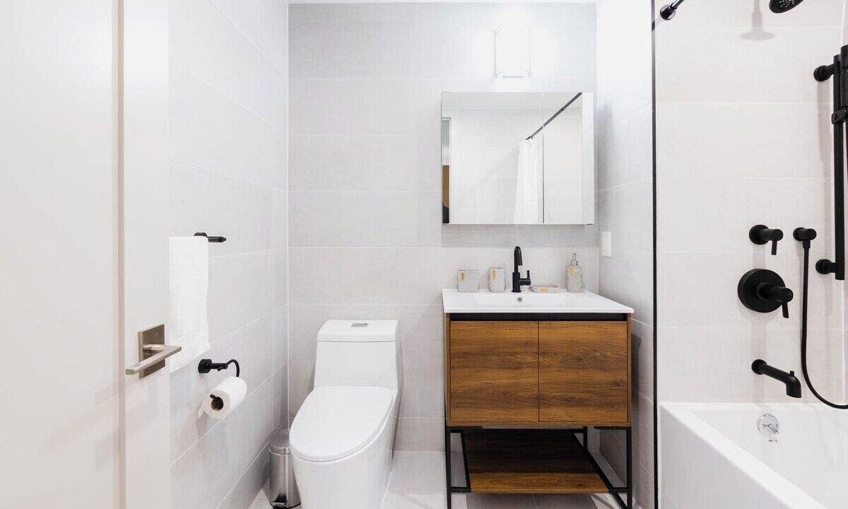 Photo of Bathroom in Greenpoint