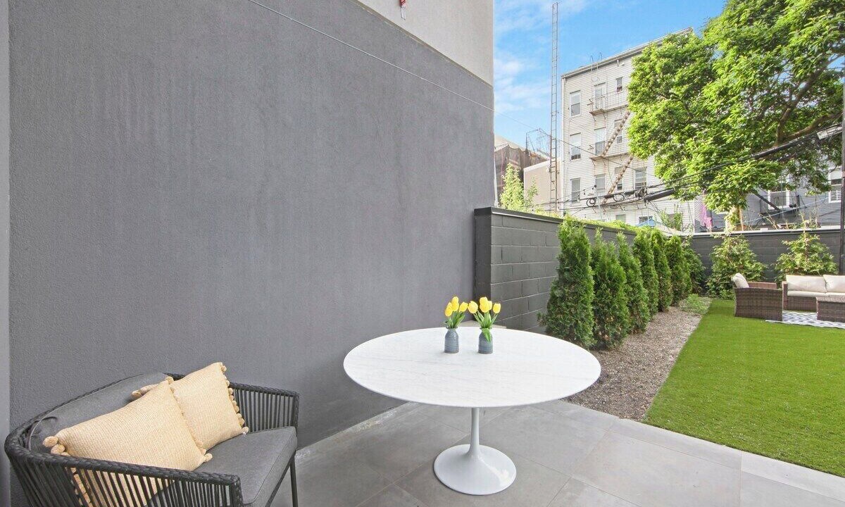 Photo of Patio Balcony in Greenpoint