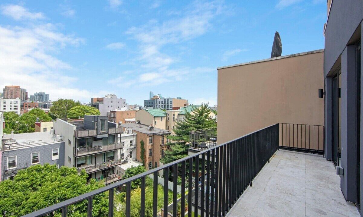 Photo of Outdoor in Greenpoint