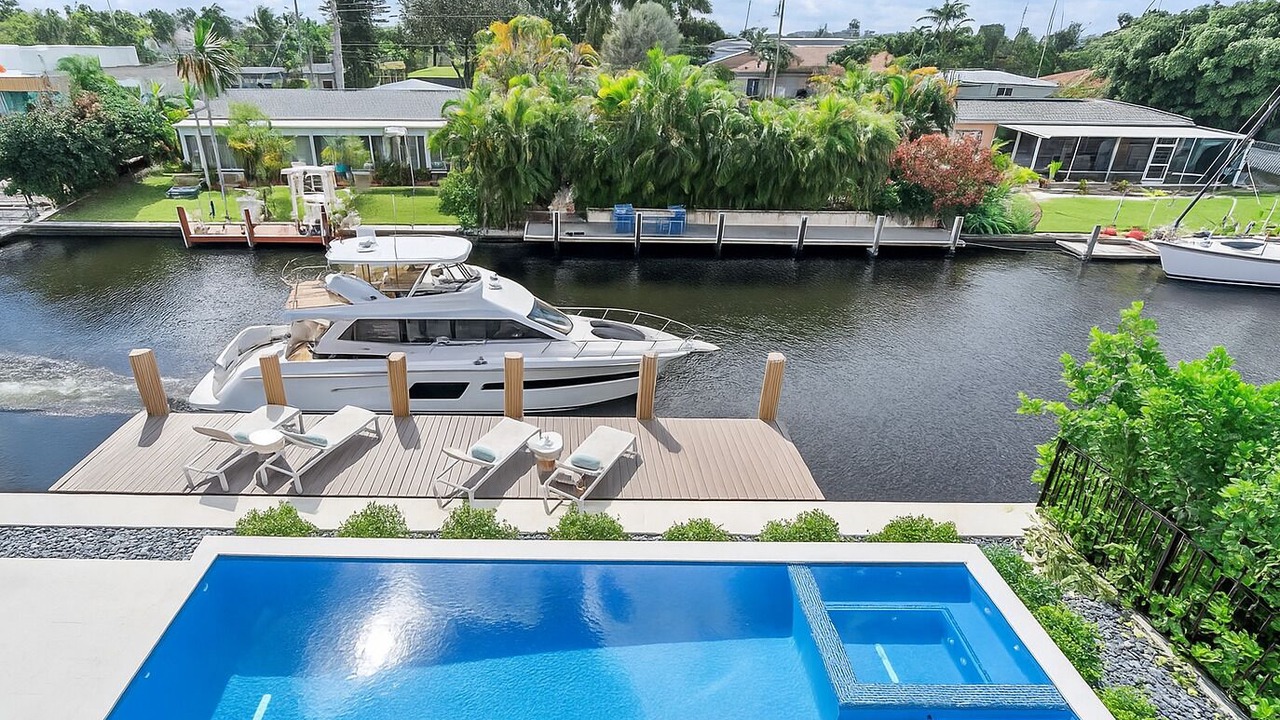 Photo of Outdoor in Citrus Isles