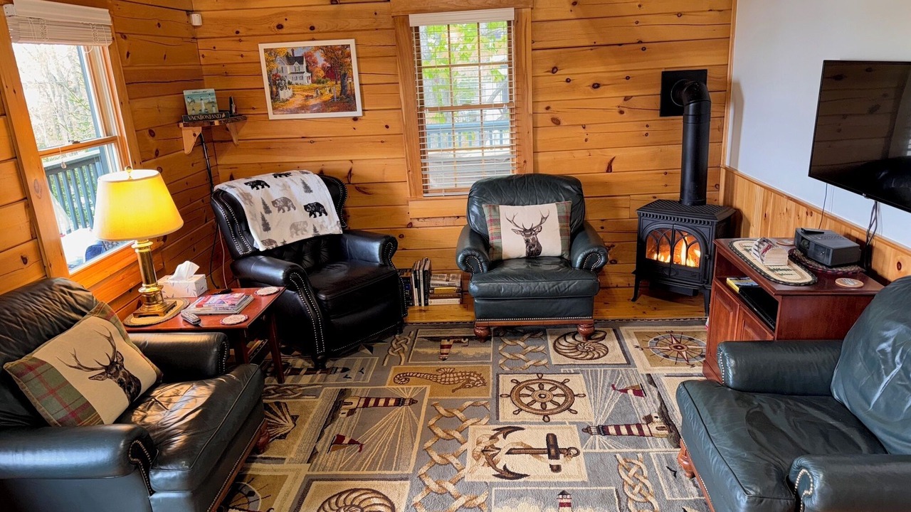 Photo of Livingroom in Northport