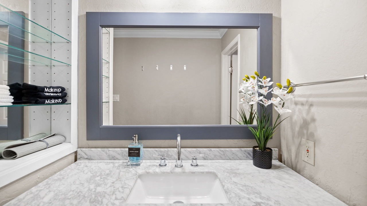 Photo of Bathroom in Stone Canyon