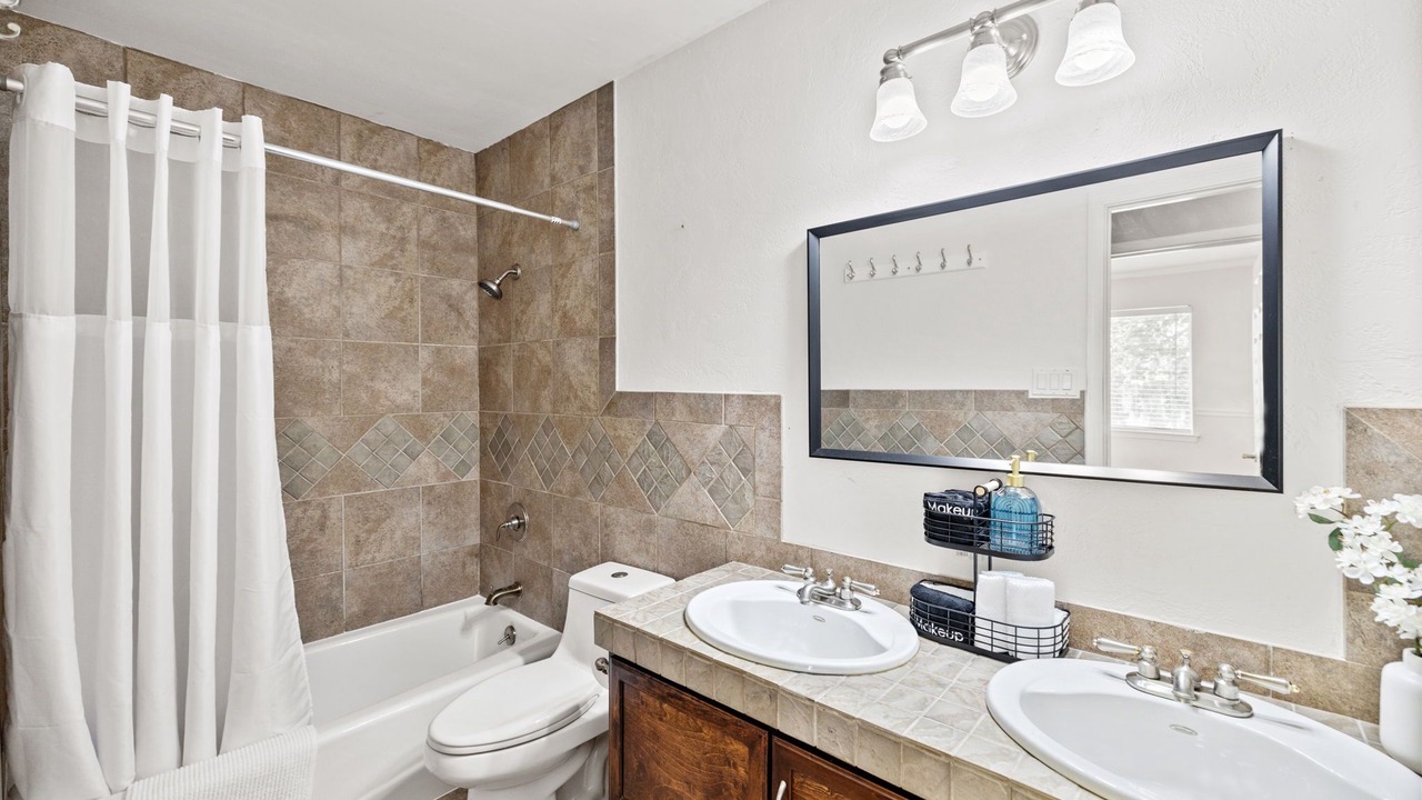 Photo of Bathroom in Stone Canyon