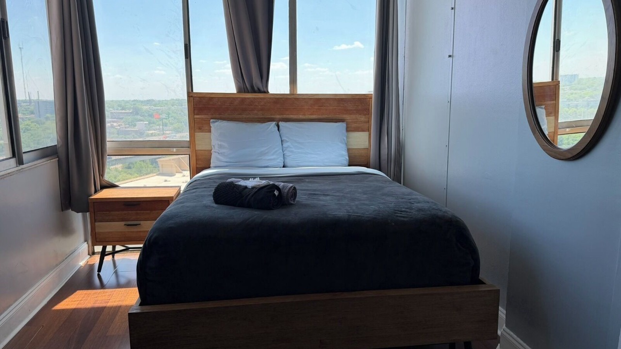 Photo of Bedroom in Downtown Atlanta
