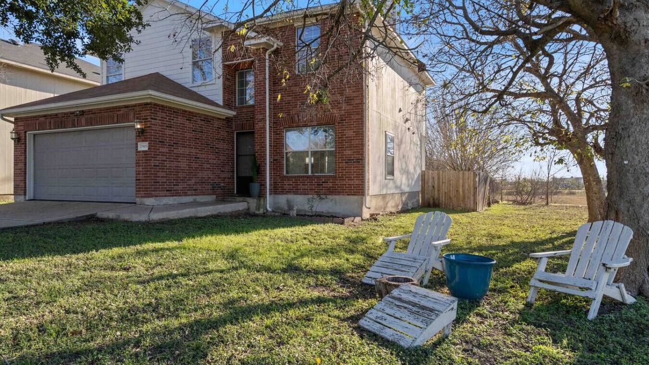 Photo of Outdoor in Manor