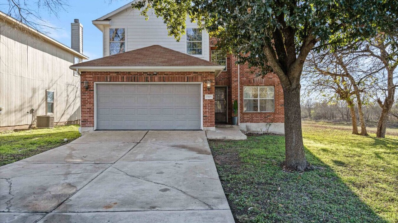 Photo of Outdoor in Manor