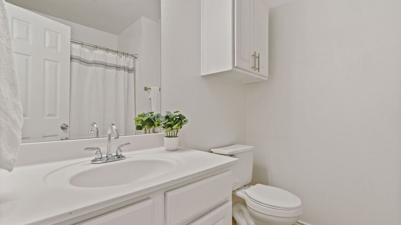 Photo of Bathroom in Manor