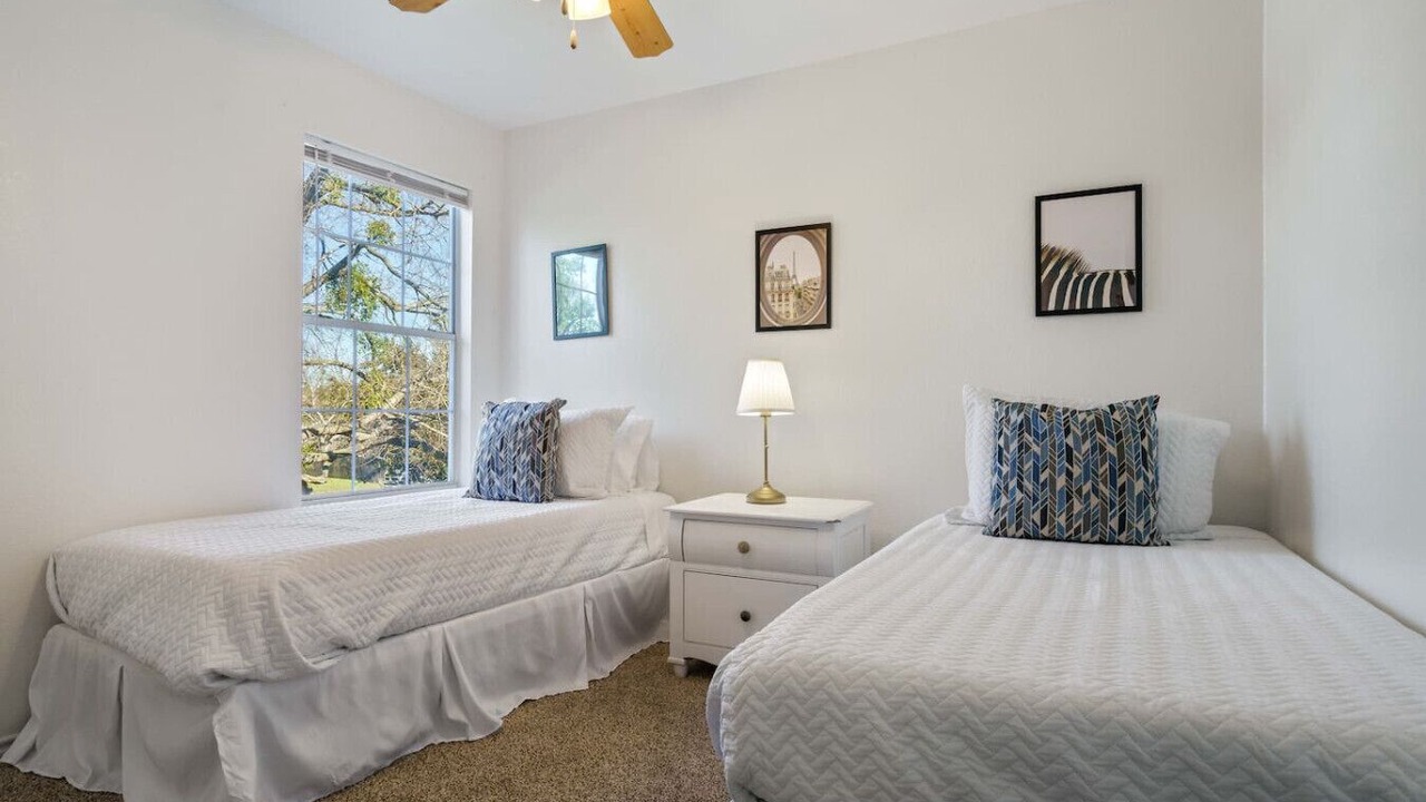 Photo of Bedroom in Manor