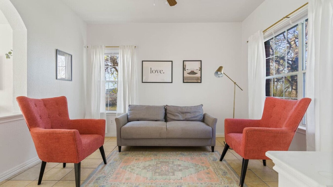 Photo of Livingroom in Manor