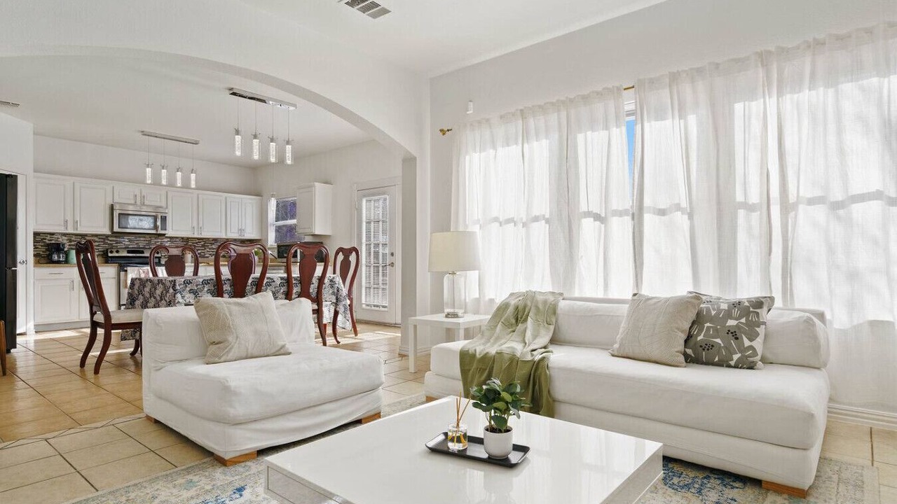 Photo of Livingroom in Manor