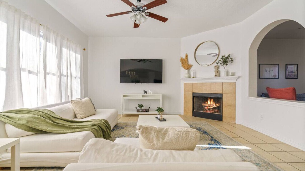 Photo of Livingroom in Manor