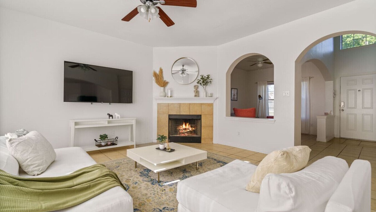 Photo of Livingroom in Manor