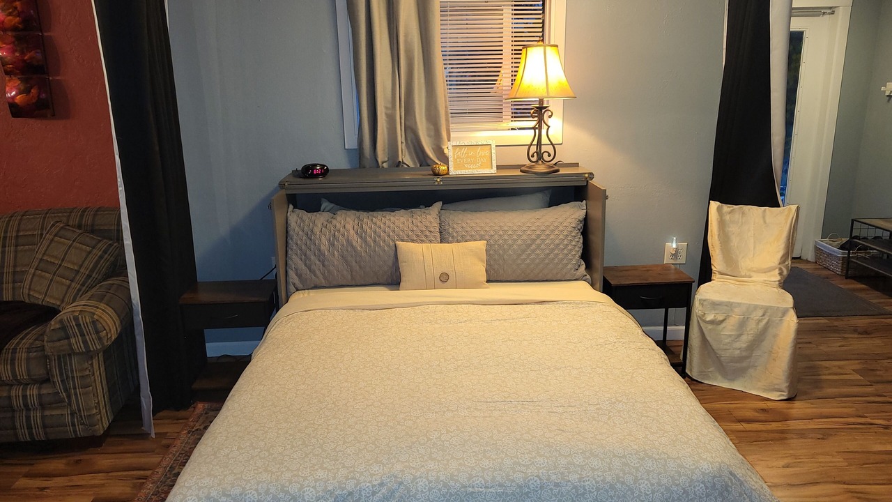 Photo of Bedroom in Maple Falls