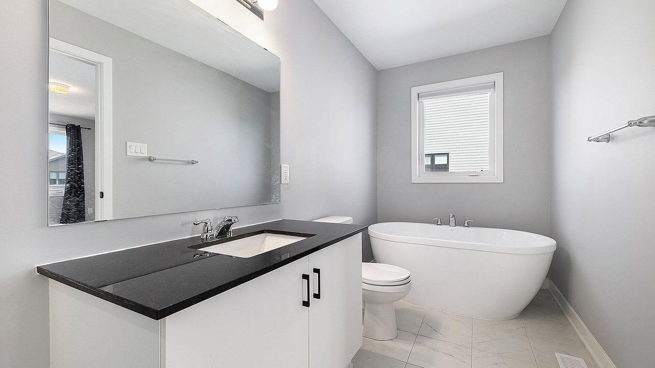 Photo of Bathroom in Munster Hamlet - Richmond