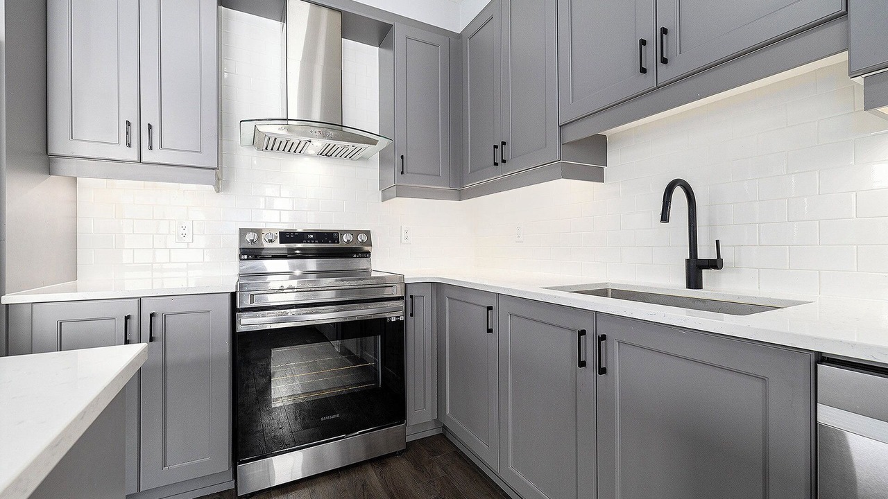 Photo of Kitchen in Munster Hamlet - Richmond
