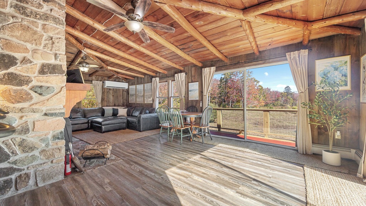 Photo of Livingroom in Milbridge