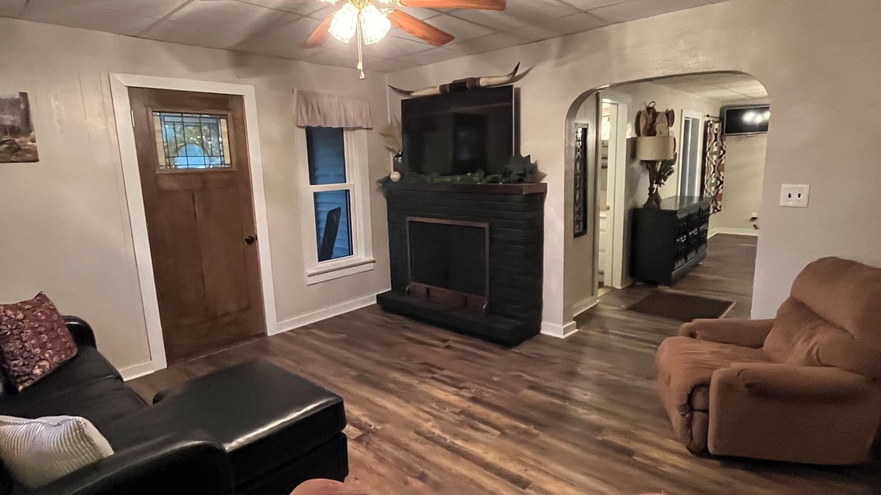 Photo of Livingroom in Osborne County
