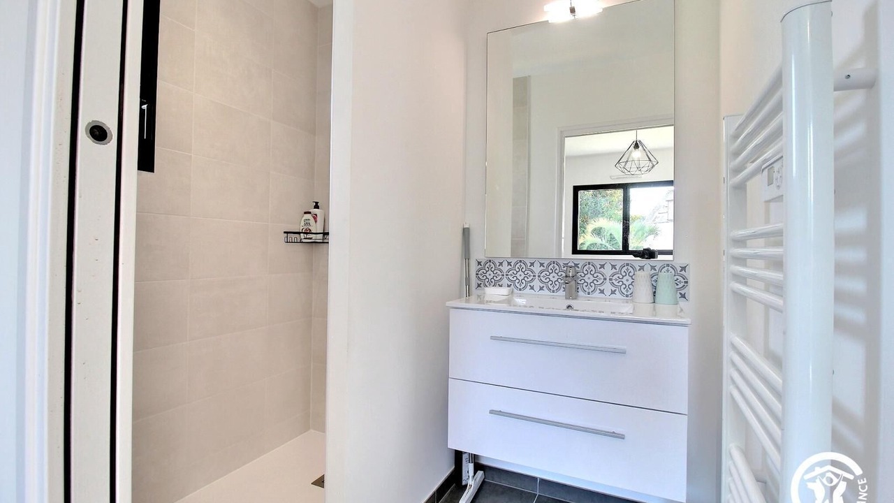 Photo of Bathroom in Pluvigner