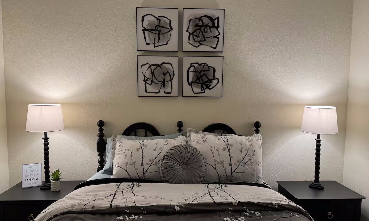 Photo of Bedroom in Garland