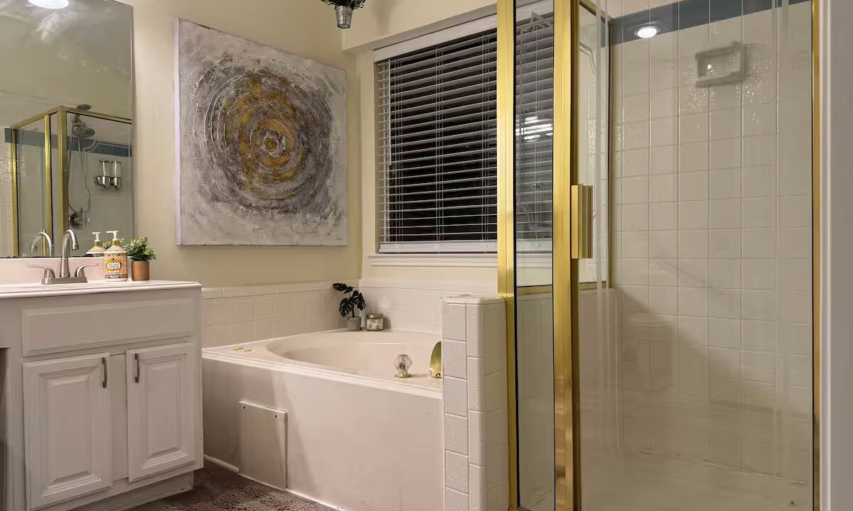Photo of Bathroom in Garland