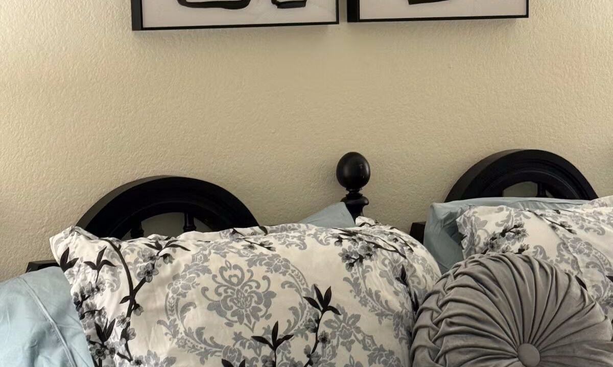 Photo of Bedroom in Garland