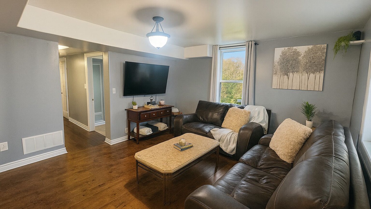 Photo of Livingroom in Dunnville