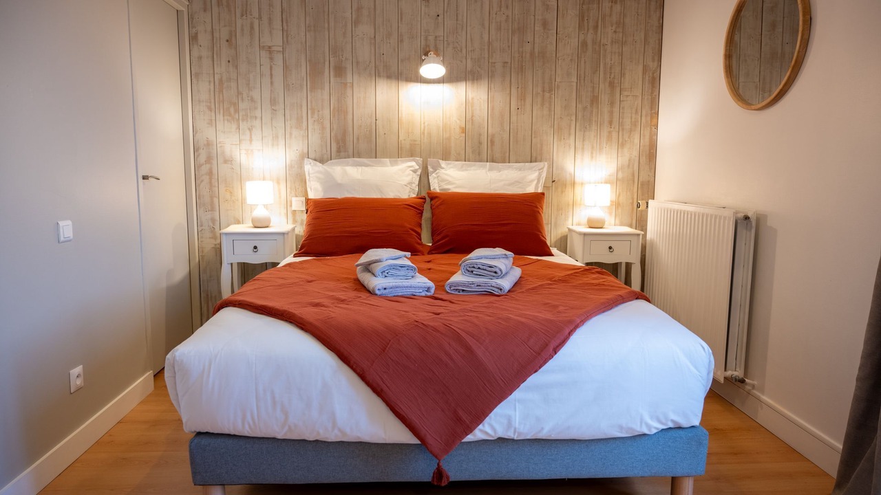 Photo of Bedroom in Saint-Jean-de-Beugne