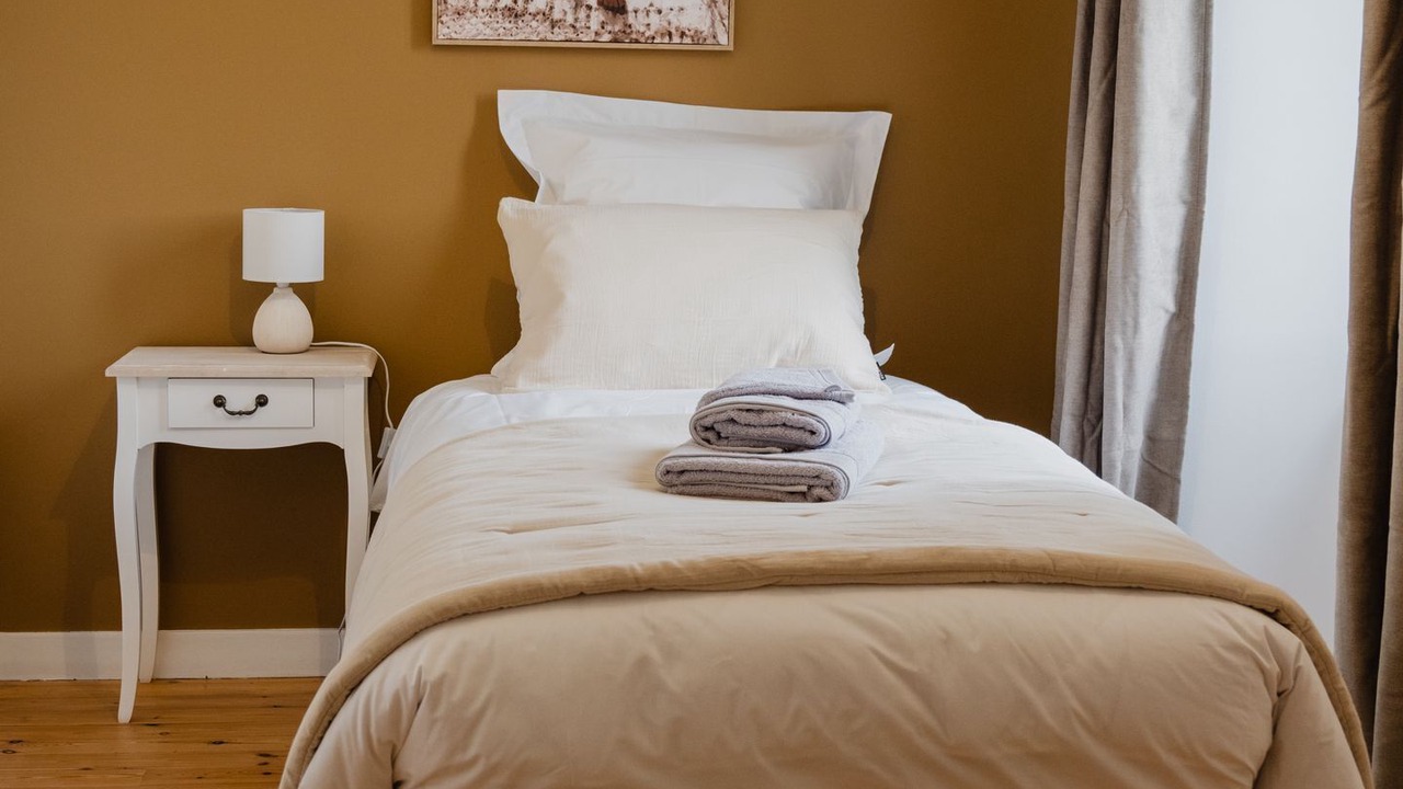 Photo of Bedroom in Saint-Jean-de-Beugne